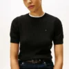 Camisola de malha com tranças de manga curta Camisola de malha com tranças de manga curta