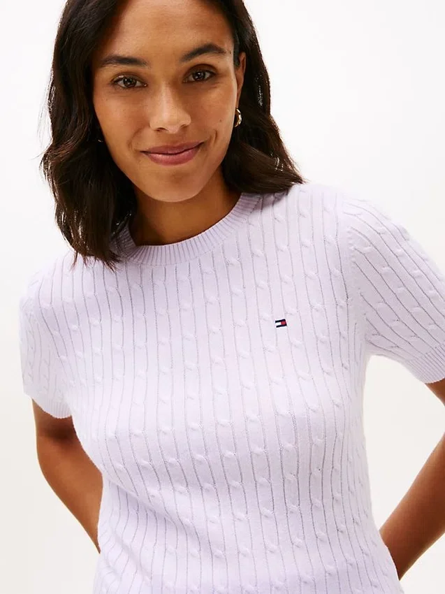 Camisola de malha com tranças de manga curta Camisola de malha com tranças de manga curta