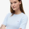 Camisola de malha com tranças de manga curta Camisola de malha com tranças de manga curta