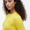 Camisola de malha com tranças de manga curta Camisola de malha com tranças de manga curta