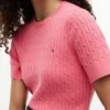 Camisola de malha com tranças de manga curta Camisola de malha com tranças de manga curta