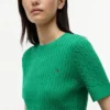 Camisola de malha com tranças de manga curta Camisola de malha com tranças de manga curta