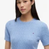 Camisola de malha com tranças de manga curta Camisola de malha com tranças de manga curta