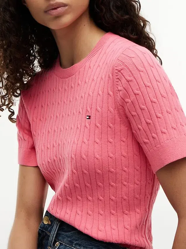 Camisola de malha com tranças de manga curta Camisola de malha com tranças de manga curta