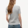 Camisola de malha com tranças de manga curta Camisola de malha com tranças de manga curta