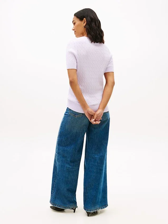 Camisola de malha com tranças de manga curta Camisola de malha com tranças de manga curta