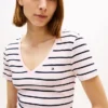 Camisola Favorita com Decote em V às Riscas Camisola Favorita com Decote em V às Riscas
