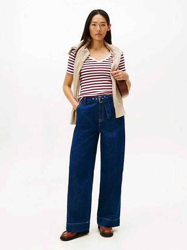 Camisola Favorite com gola em V e riscas Camisola Favorite com gola em V e riscas