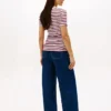Camisola Favorite com gola em V e riscas Camisola Favorite com gola em V e riscas