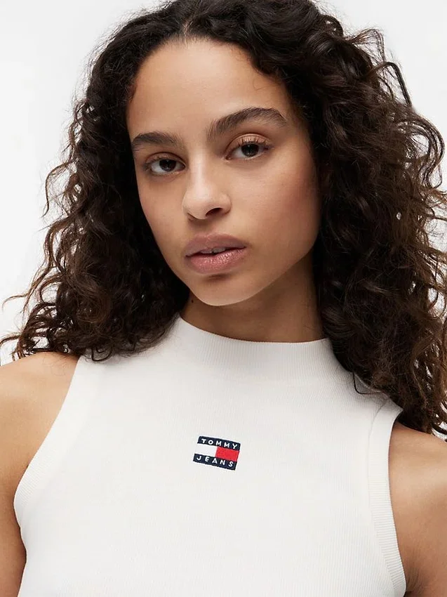 Camisola sem mangas de gola alta Tommy Jeans Slim Fit Camisola sem mangas de gola alta Tommy Jeans Slim Fit