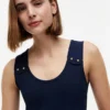 Camisola sem mangas Slim Fit com botões dourados em estilo náutico Camisola sem mangas Slim Fit com botões dourados em estilo náutico