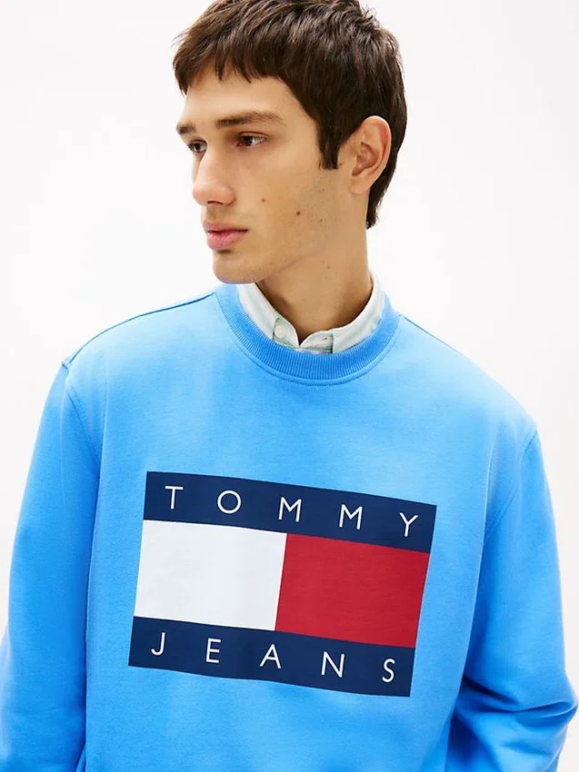 Camisola Tommy Jeans com logótipo de bandeira grande Camisola Tommy Jeans com logótipo de bandeira grande