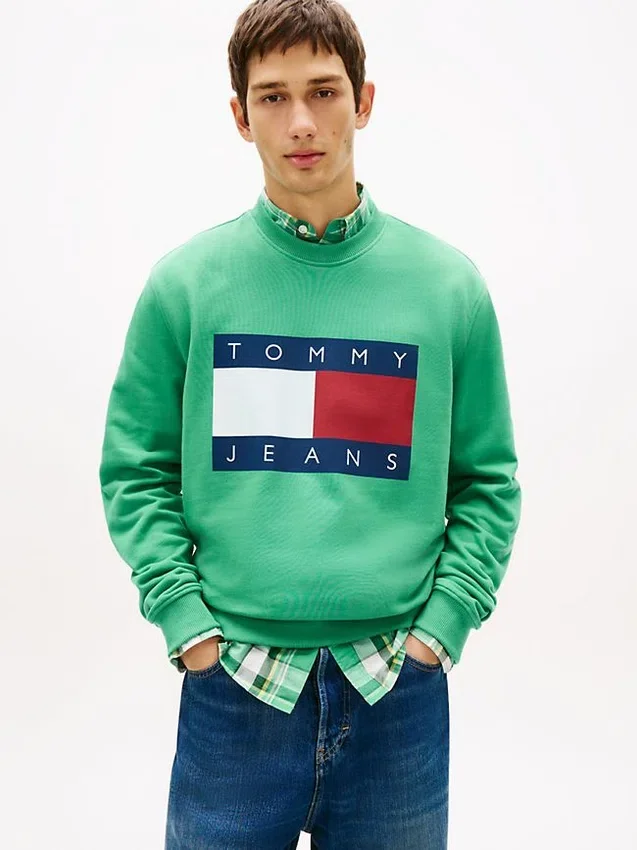Camisola Tommy Jeans com logótipo de bandeira grande Camisola Tommy Jeans com logótipo de bandeira grande