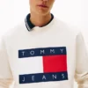 Camisola Tommy Jeans com logótipo de bandeira grande Camisola Tommy Jeans com logótipo de bandeira grande