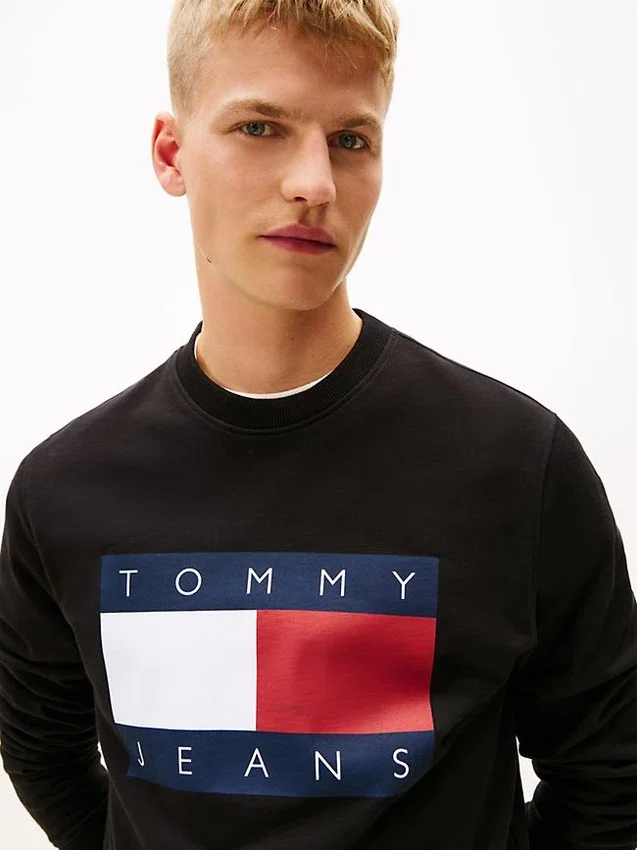 Camisola Tommy Jeans com logótipo de bandeira grande Camisola Tommy Jeans com logótipo de bandeira grande