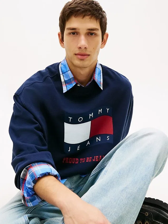 Camisola Tommy Jeans com logótipo Wavy Flag Camisola Tommy Jeans com logótipo Wavy Flag