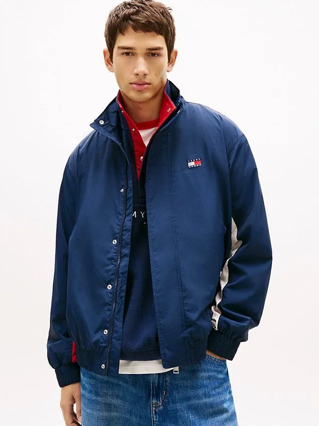 Casaco repelente de água com logótipo Tommy Jeans Casaco repelente de água com logótipo Tommy Jeans