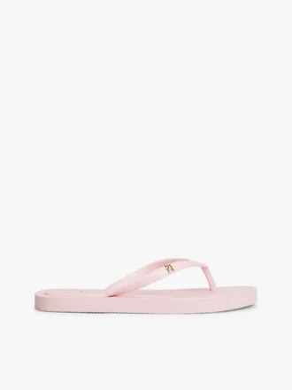 Chinelo com detalhes em monograma