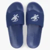 Chinelos de piscina com monograma bordado Chinelos de piscina com monograma bordado