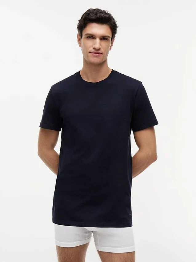 Conjunto de 3 camisolas interiores clássicas de algodão com gola redonda Conjunto de 3 camisolas interiores clássicas de algodão com gola redonda