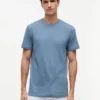 Conjunto de 3 camisolas interiores clássicas de algodão com gola redonda Conjunto de 3 camisolas interiores clássicas de algodão com gola redonda