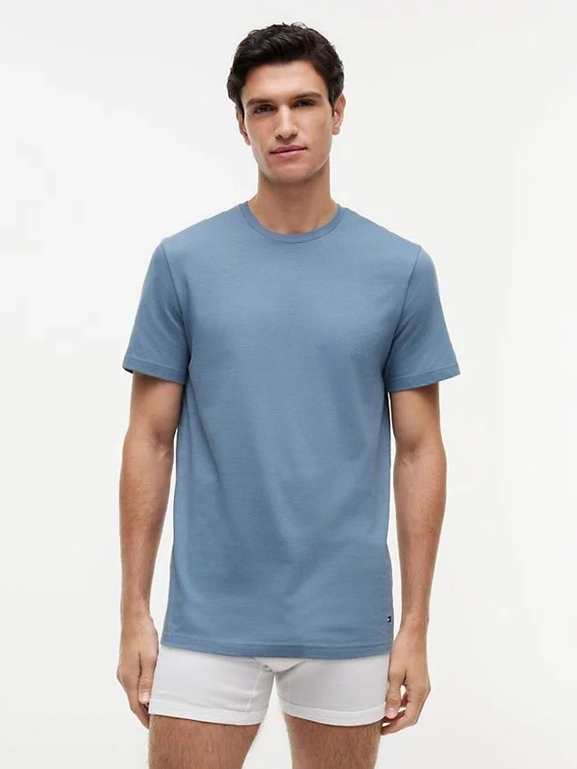 Conjunto de 3 camisolas interiores clássicas de algodão com gola redonda Conjunto de 3 camisolas interiores clássicas de algodão com gola redonda