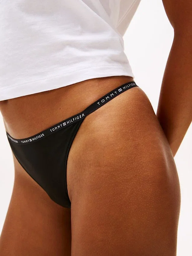 Conjunto de 3 cuecas variadas (tanga e cueca de corte alto) Conjunto de 3 cuecas variadas (tanga e cueca de corte alto)