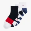 Conjunto de 3 pares de meias desportivas de cano curto com padrão de riscas Conjunto de 3 pares de meias desportivas de cano curto com padrão de riscas