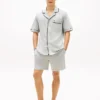 Conjunto de camisa de manga curta e calções Conjunto de camisa de manga curta e calções