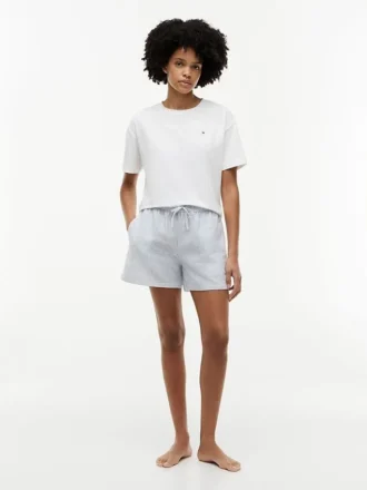 Conjunto de camisola de manga curta e calções para dormir