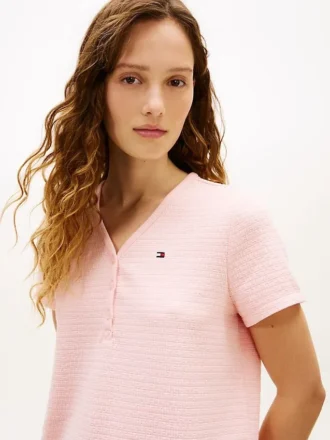Conjunto de dormir com t-shirt Henley e calções Conjunto de dormir com t-shirt Henley e calções