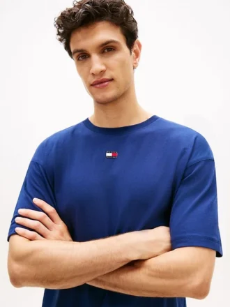 Conjunto de pijama com t-shirt e calções de tecido Conjunto de pijama com t-shirt e calções de tecido