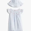 Conjunto de presente com vestido às riscas e chapéu para bebés