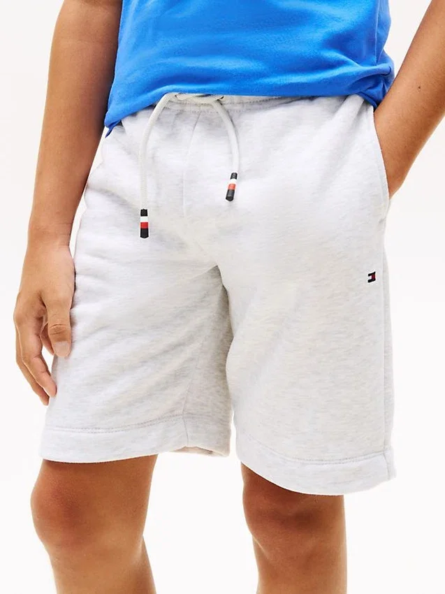 Conjunto de t-shirt e calções com logótipo para criança Conjunto de t-shirt e calções com logótipo para criança