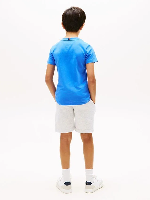 Conjunto de t-shirt e calções com logótipo para criança Conjunto de t-shirt e calções com logótipo para criança