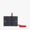 Cordão com logótipo monograma e porta-cartões Cordão com logótipo monograma e porta-cartões