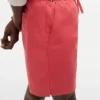 Corte Regular Calções de 18 cm tingidos na peça Corte Regular Calções de 18 cm tingidos na peça