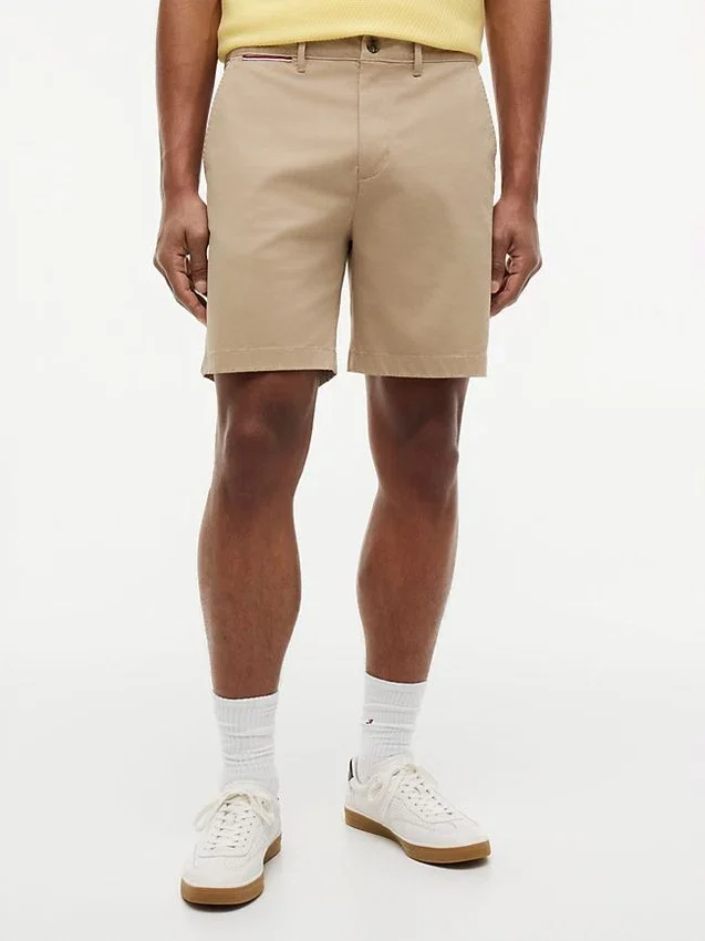 Corte Regular Calções Tommy com cintura confortável de 18 cm Corte Regular Calções Tommy com cintura confortável de 18 cm