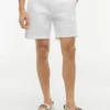 Corte Regular Calções Tommy com cintura confortável de 18 cm Corte Regular Calções Tommy com cintura confortável de 18 cm