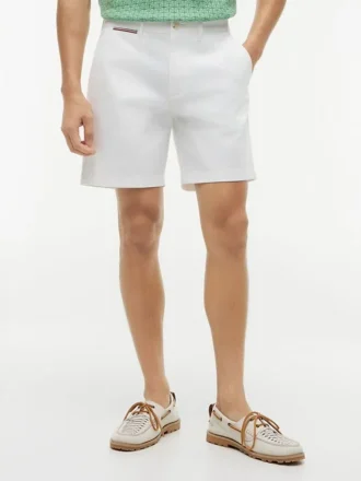 Corte Regular Calções Tommy com cintura confortável de 18 cm