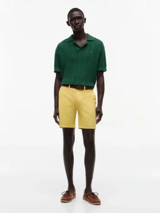 Corte Regular Calções Tommy com cintura confortável de 18 cm