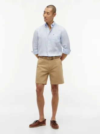 Corte Regular Calções Tommy com cintura confortável de 18 cm