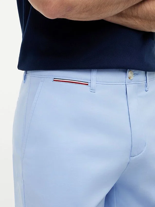 Corte Regular Calções Tommy com cintura confortável de 18 cm Corte Regular Calções Tommy com cintura confortável de 18 cm