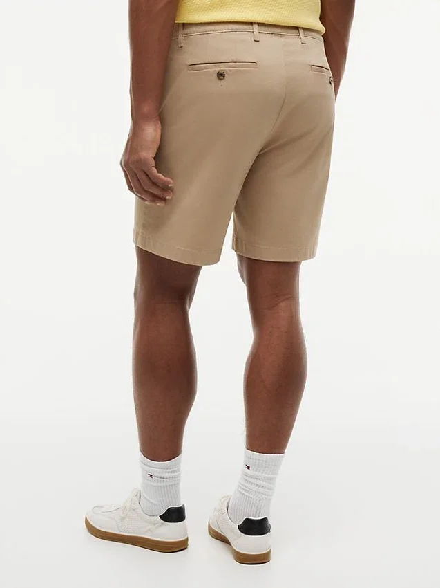 Corte Regular Calções Tommy com cintura confortável de 18 cm Corte Regular Calções Tommy com cintura confortável de 18 cm