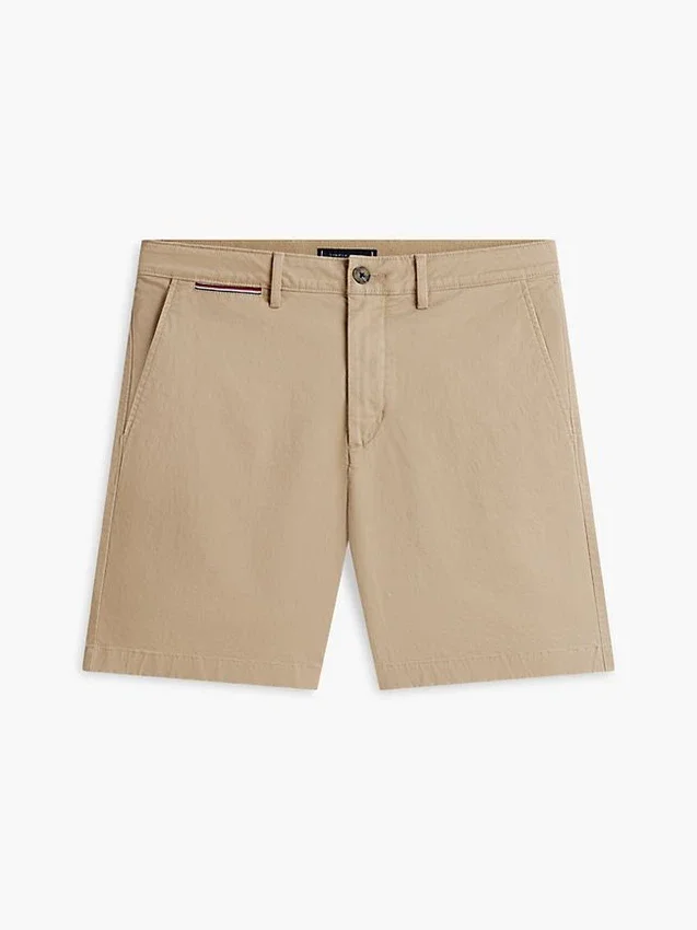 Corte Regular Calções Tommy com cintura confortável de 18 cm Corte Regular Calções Tommy com cintura confortável de 18 cm