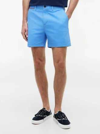 Corte regular, cintura confortável de 12,7 cm, calções Tommy