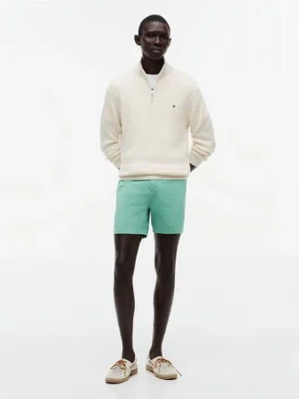 Corte regular, cintura confortável de 12,7 cm, calções Tommy