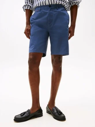 Corte Regular, cintura confortável de 23 cm, calções Tommy