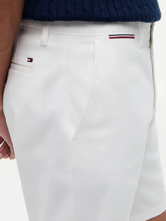 Corte Regular, cintura confortável de 23 cm, calções Tommy Corte Regular, cintura confortável de 23 cm, calções Tommy
