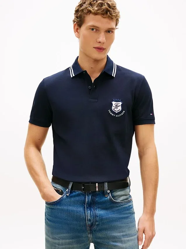 Corte regular Polo em piqué com emblema Monogram Corte regular Polo em piqué com emblema Monogram